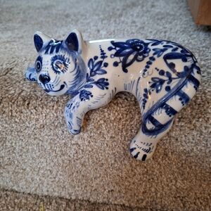 Vintage Hand Made Painted and Signed Blue/White Floral Porcelain Laying Cat